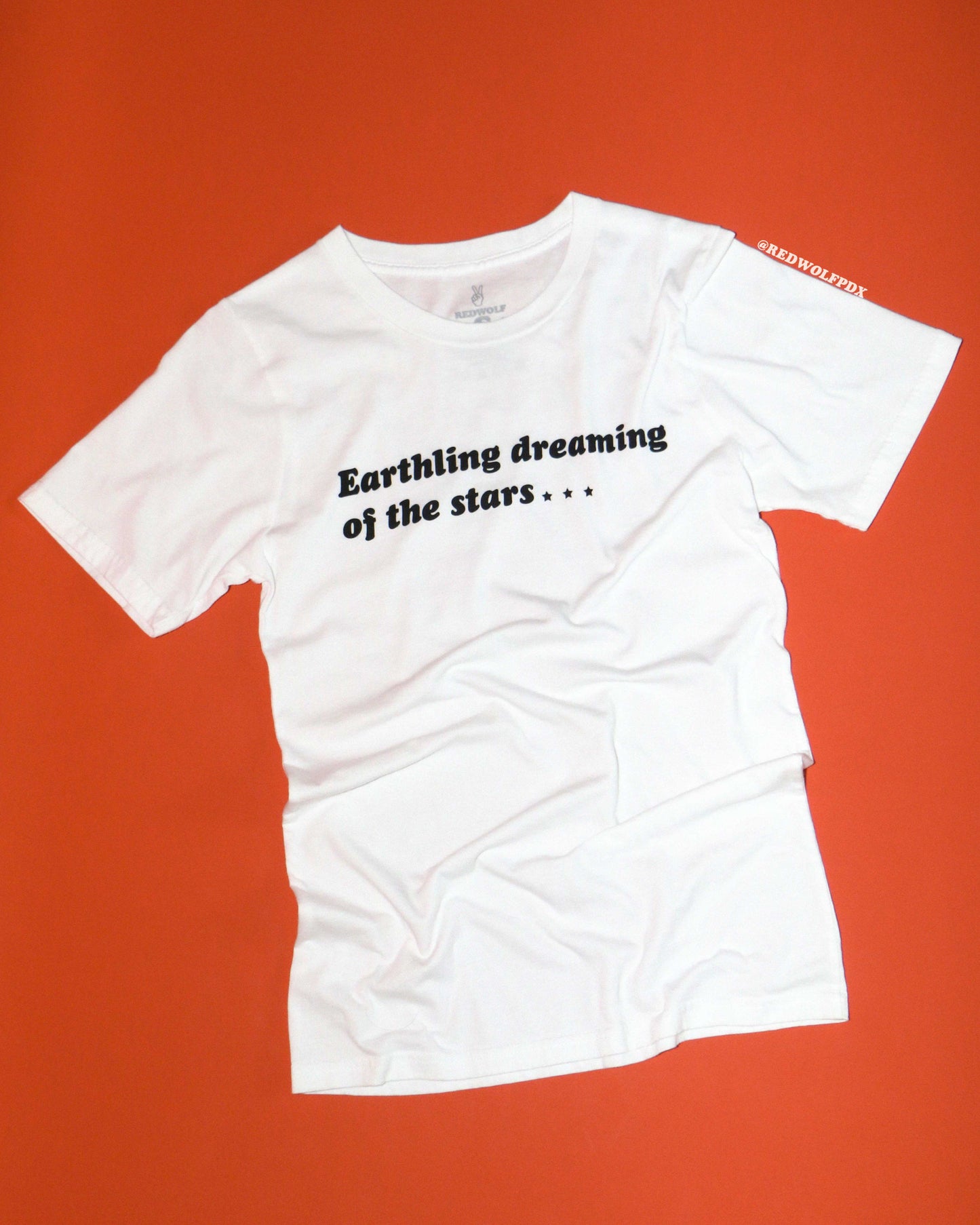 EARTHLING DREAMING OF THE STARS TEE