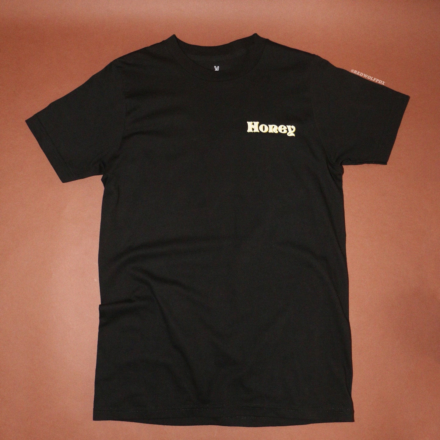 honey layered font tee black - 5