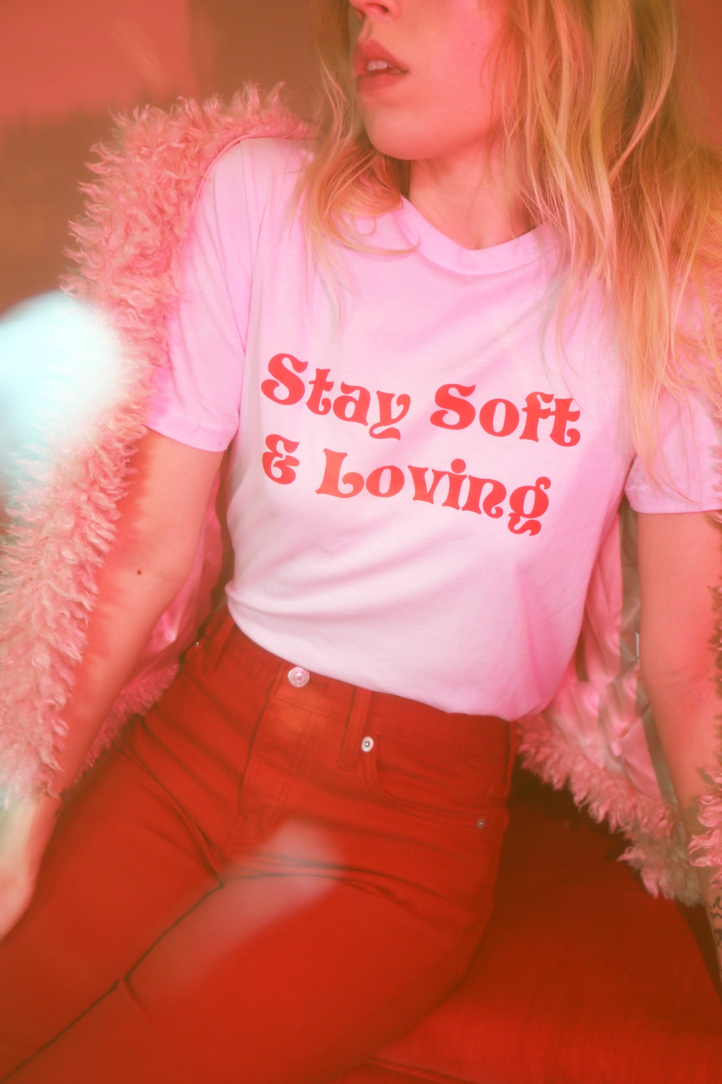 stay soft and loving tee - 6