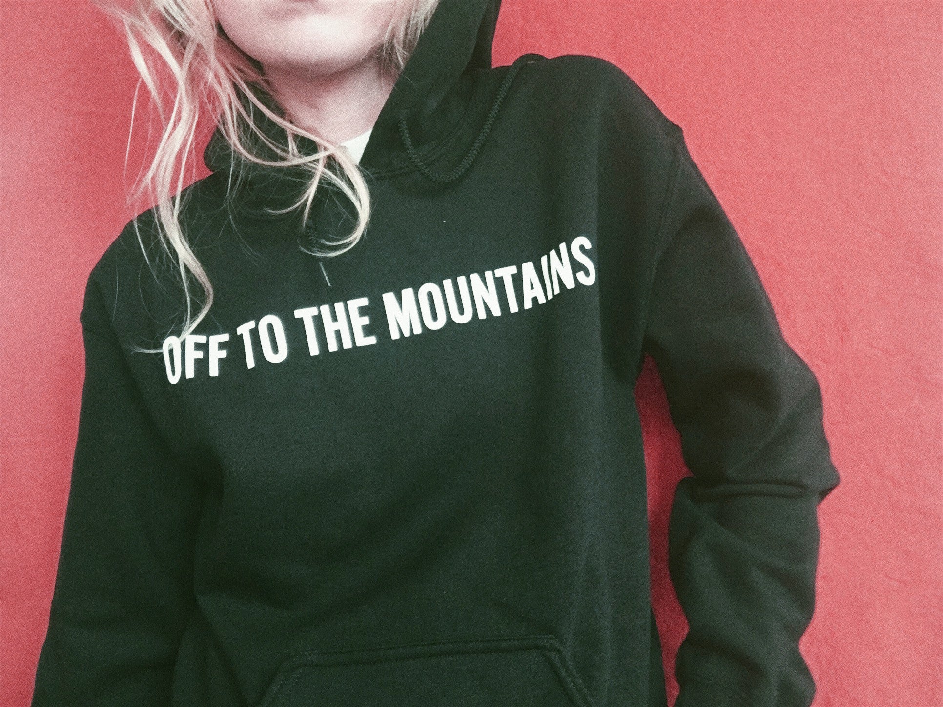 Off to the Mountains Sweatshirt REDWOLF